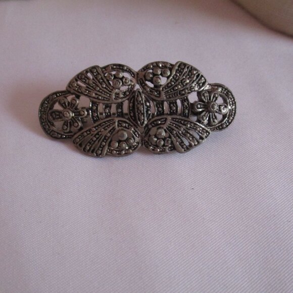 Lot of (3) Necklaces Unsigned Fashion (1) Gun Metal Brooch - Picture 7 of 9